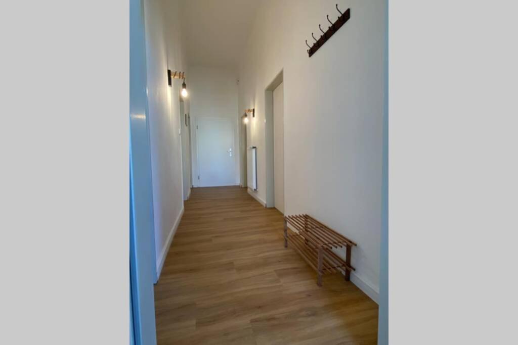 Charmante Altbauwohnung An Der Kesselschleuse 2 Emden Extérieur photo